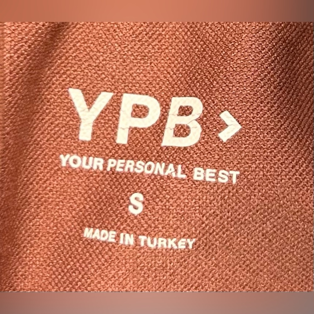 Abercrombie & Fitch YPB Size Small 7/8 Seamless Leggings - Picture 3 of 4